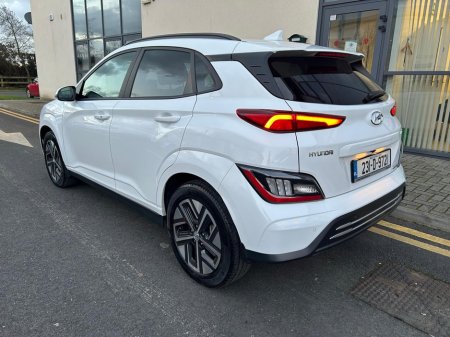 2023 Hyundai Kona PREMIUM 64 kw 5DR AUTO €22,995
