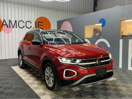 2022 Volkswagen T-Roc VW T-ROC TSI AUTOMATIC / 18k KMs / Adaptive Cruise, Reverse Camera & More