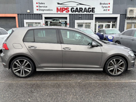 2016 Volkswagen Golf 1.6 TDI 5DR 110HP Edition-R €12,500