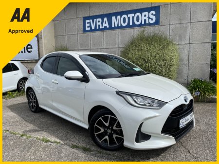 2020 Toyota Yaris AUTOMATIC HYBRID 1.5 PETROL //HIGH SPEC//HEATED SEATS//
