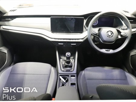 2025 Skoda Octavia Selection 1.5TSI 115HP €31,750