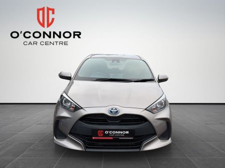 2021 Toyota Yaris “Drives like new, sips like it’s shy.” €15,888