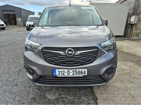 2021 Opel Combo MY22-SPRT-L1H1-1.5 100PS D-5SP €10,950