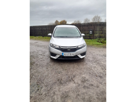 2015 Honda Fit DAA-GP5 HYBRID 5DR AUTO €9,999