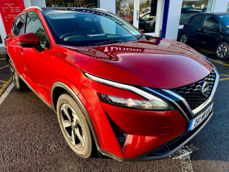 2024 Nissan Qashqai 1.3i MILD HYBRID SV PREMIUM *EX DEMO* €34,850