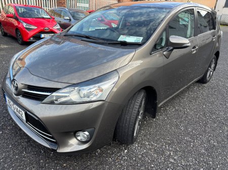 2016 Toyota Verso 1.6 D-4D 112bhp Sol SkyView 7 seater €11,500