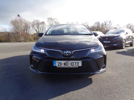 2021 Toyota Corolla Hybrid Luna Saloon 4DR Auto €26,900