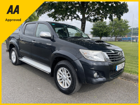 2015 Toyota Hilux 3.0 CREW CAB €14,750