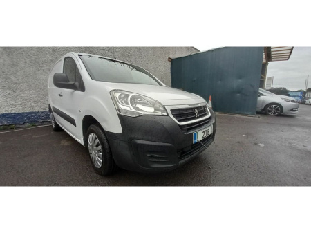 2016 Peugeot Partner  €5,950