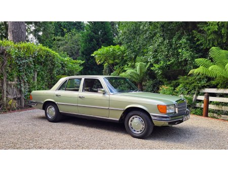 1976 Mercedes-Benz 350  €26,000