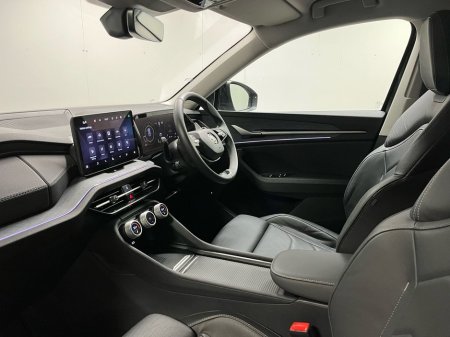 2025 Skoda Kodiaq Selection+ DSG 2.0TDI 150BHP - Reversing Camera - Climate Control - Heated Seats - Cruise Control - Keyless Start - Apple CarPlay/Android Auto