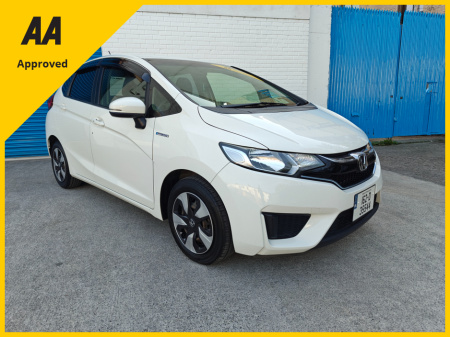 2016 Honda Fit DAA-GP5 HYBRID 5DR AUTO €10,500