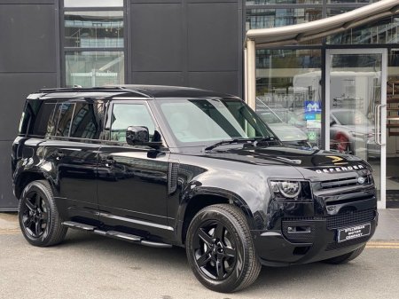 2025 Land Rover Defender 110 *6 Seater* Black Edition