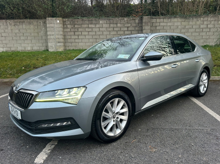 2020 Skoda Superb  €14,999