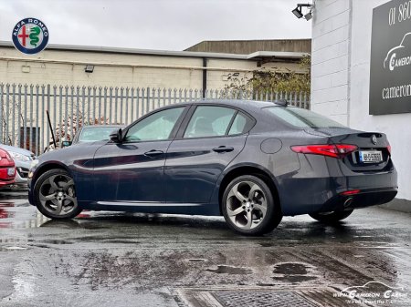 2018 Alfa Romeo Giulia Alfa Romeo – La Meccanica delle Emozioni €24,950