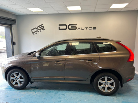 2015 Volvo XC60 D4 FWD SE 5DR