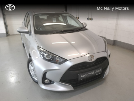 2024 Toyota Yaris HYBRID 1.5 LUNA FREE SERVICING