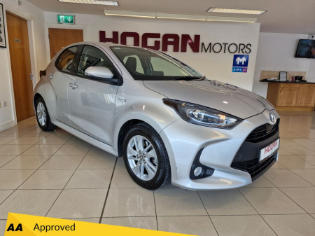 2021 Toyota Yaris Hybrid Luna Automatic