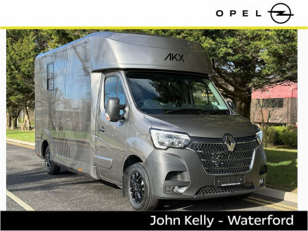 2025 Renault Master STX SINGLE CAB HORSEBOX - STEPHEX IRELAND