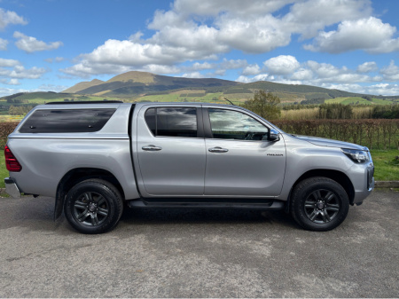 2021 Toyota Hilux 2.8 D/CAB SR5 AUTO 4DR €42,950
