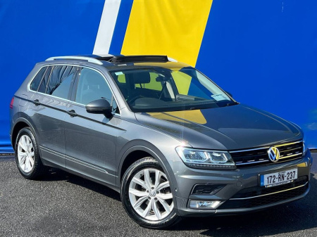 2017 Volkswagen Tiguan HIGHLINE 2.0 TDI // TILT & SLIDE PAN ROOF // FULL SERVICE HISTORY // 360 SURROUND PARKING SENSORS // BACKSEAT CLIMATE CONTROL