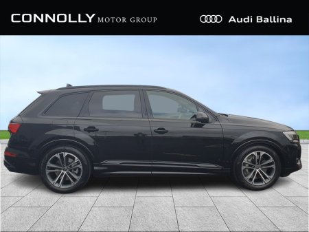 2025 Audi Q7 Q7 55 TFSIE Q S LINE 394PS 4WD €98,900