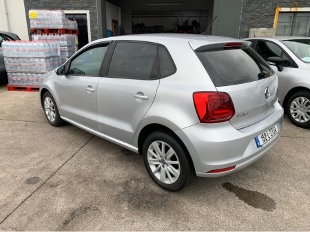 2015 Volkswagen Polo 1.0 SE BLUEMOTION 75PS 5DR €9,750