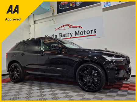 2024 Volvo XC60 T6 RECHARGE BLACK EDITION PLUS AWD AUTOMATIC **ONE OWNER / APPLE CARPLAY / BLIND SPOT ASSIST / ELECTRIC SUNROOF / ELECTRIC BOOTLID / HARMAN KARDON SOUND / 360 DEGREE CAMERA / VOLVO WARRANTY 09/2027**
