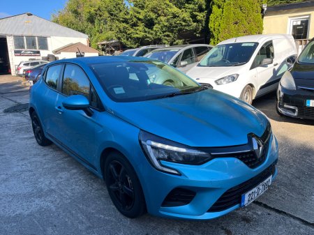2022 Renault Clio Dynamique TCe 90 €15,950