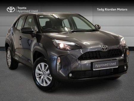 2025 Toyota Yaris Cross LUNA