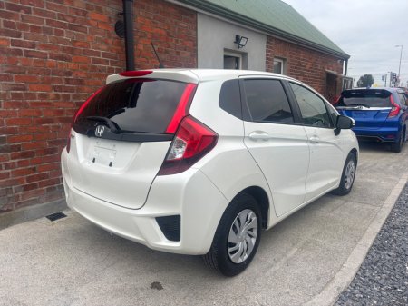 2016 Honda Fit  €11,500