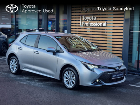 2024 Toyota Corolla HYBRID LUNA HATCHBACK // REAR CAMERA // TOYOTA SAFETY SENSE // BLUETOOTH // AIR CON // FULL WARRANTY