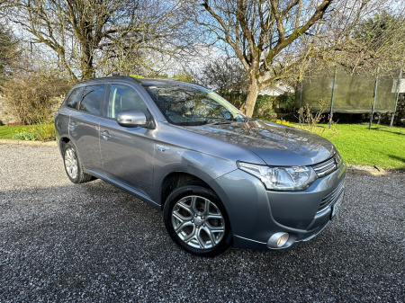 2015 Mitsubishi Outlander  €9,995