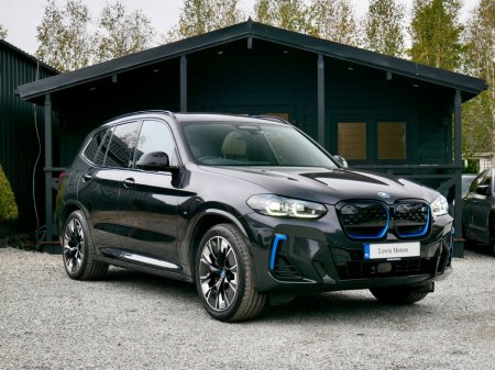 2022 BMW iX3 80 kWh M Sport Pro