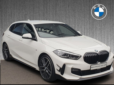 2022 BMW 1 Series 118i M Sport €33,000