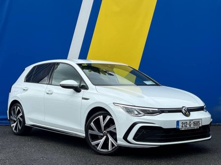2021 Volkswagen Golf R-LINE 1.5 TSI // R-LINE HEATED SPORT SEATS // APPLE CARPLAY/ANDROID AUTO // WIRELESS CHARGING BAY