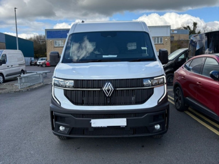2025 Renault Master FWD LM35 Blue dCi 150 Start €42,950