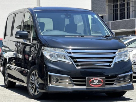2014 Nissan Serena  €12,999