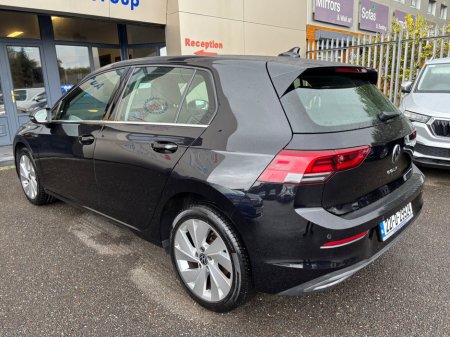 2022 Volkswagen Golf 2.0 TDI 115HP Style €25,950