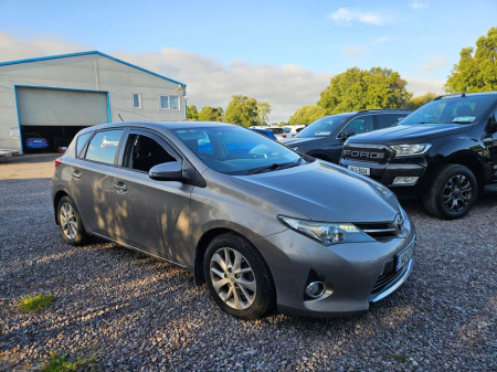 2014 Toyota Auris 1.4 D-4D Aura 4DR €8,990