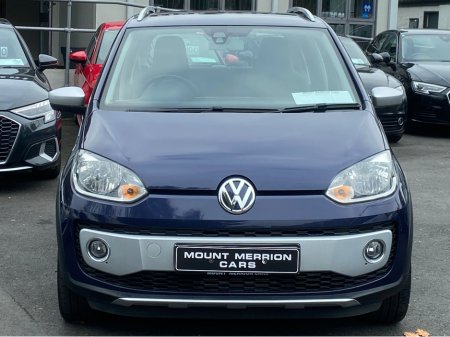 2016 Volkswagen up! Auto 'Cross Up' 1.0 5Dr €11,900