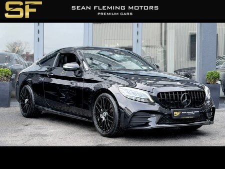 2018 Mercedes-Benz C Class ++LOW KM++ C300 AMG LINE 2DR AUTO