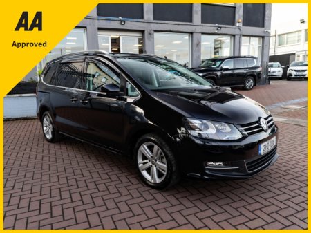2021 Volkswagen Sharan 1.4TSI HIGHLINE PLUS 7 SEATER AUTOMATIC // TWIN ELECTRIC SLIDING DOORS // THIS CAR IS IN AS NEW CONDITION // BUY WITH CONFIDENCE AA AND SIMI APPROVED DEALER 2025 // FINANCE ARRANGED // ALL TRADE INS W