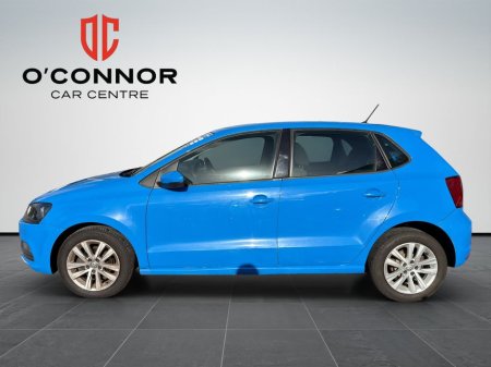 2015 Volkswagen Polo “Blue, Beautiful, and Ready for You.” €9,888