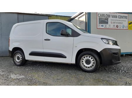 2023 Peugeot Partner  €13,750