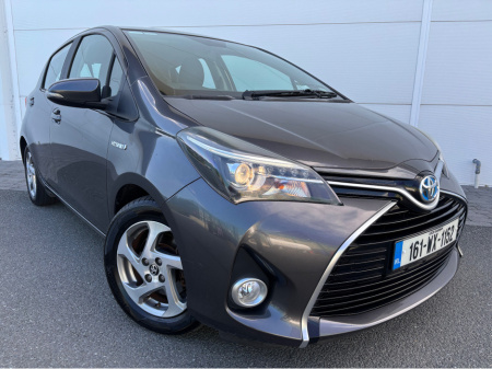 2016 Toyota Yaris HYBRID LUXURY MC 4DR AUTO