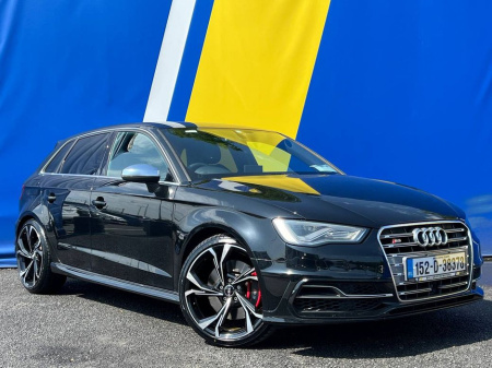 2015 Audi S3 QUATTRO 2.0 TFSI AUTO // 300 BHP ALL-WHEEL-DRIVE // ADAPTIVE CRUISE CONTROL // AUDI DRIVE SELECT €25,900