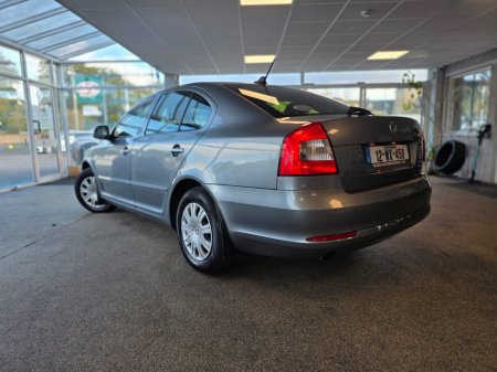 2012 Skoda Octavia AMBIENTE 1.6 CR TDI 105HP 4DR €2,950