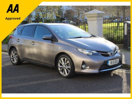 2015 Toyota Auris Luxury Self Charging Hybrid 5DR Auto - new NCT 01/27