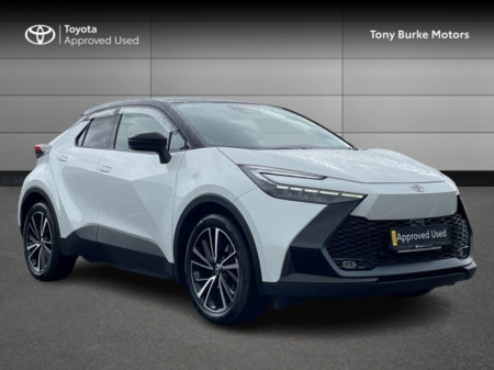 2025 Toyota C-HR PHEV - Save EUR 6,000 - Plug In Hybrid - SOL Edition - No Range Anxiety - 2lt - 223bhp // Remote Central Locking // Front Electric Windows // Rear Electric Windows // Electric Mirrors // Heated Mirror €42,380